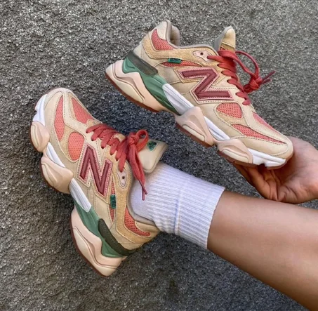 NEW BALANCE 9060
