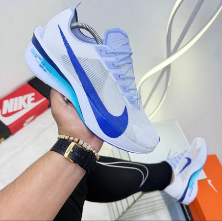 NIKE ZOOM X VAPORT FLY 4