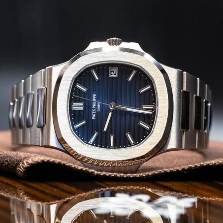 Patek Philippe Nautilus Black leather