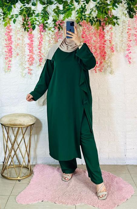 إطلالة فاخرة بلمسة كلاسية تناسب جميع المناسبات 🌟ref44