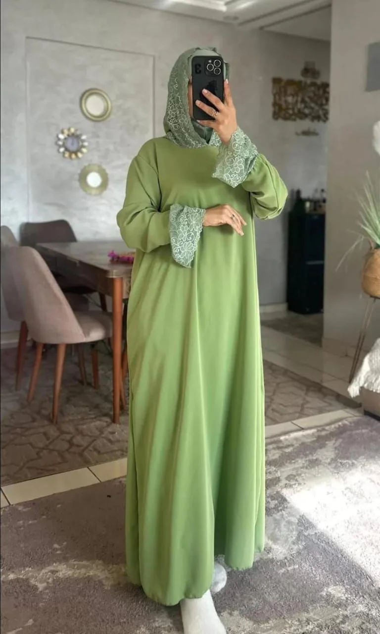 عباية انيقة للصلاة  بتصميم فاخر يجمع بين الفخامة والراحة