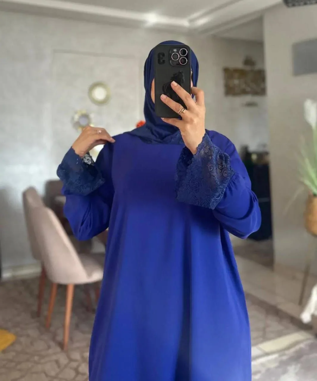 عباية انيقة للصلاة  بتصميم فاخر يجمع بين الفخامة والراحة