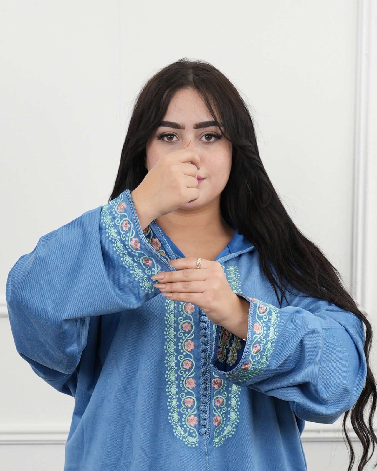 ازرق فاتح