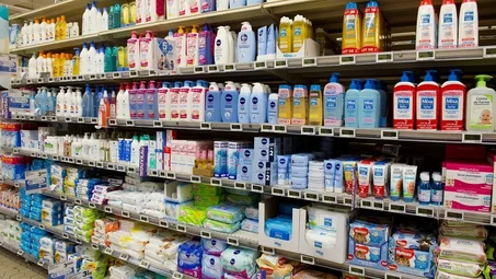 PRODUİTS  HYGIENIQUES ET NETTOYANT