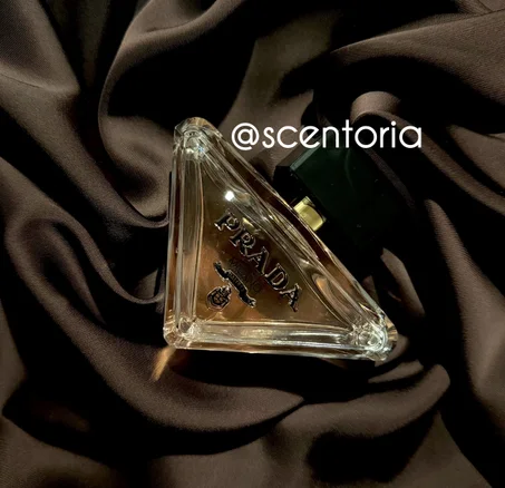 PRADA PARADOXE VIRTUAL FLOWER