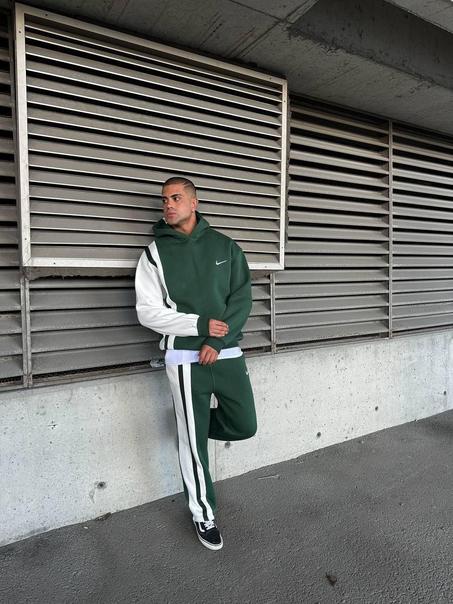 طقم شتوي فاخر – جودة تركية عالية، ستايل عصري، وأحسن راحة فالبرد 🧊🔥