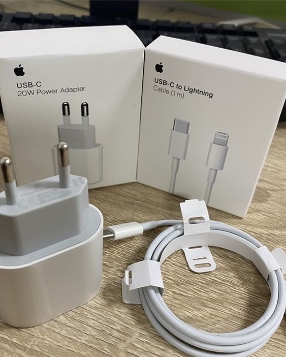 Adaptateur 20W + Câble Lightning ou USB-C – Charge Rapide