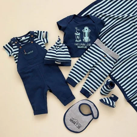 ملابس اطفال