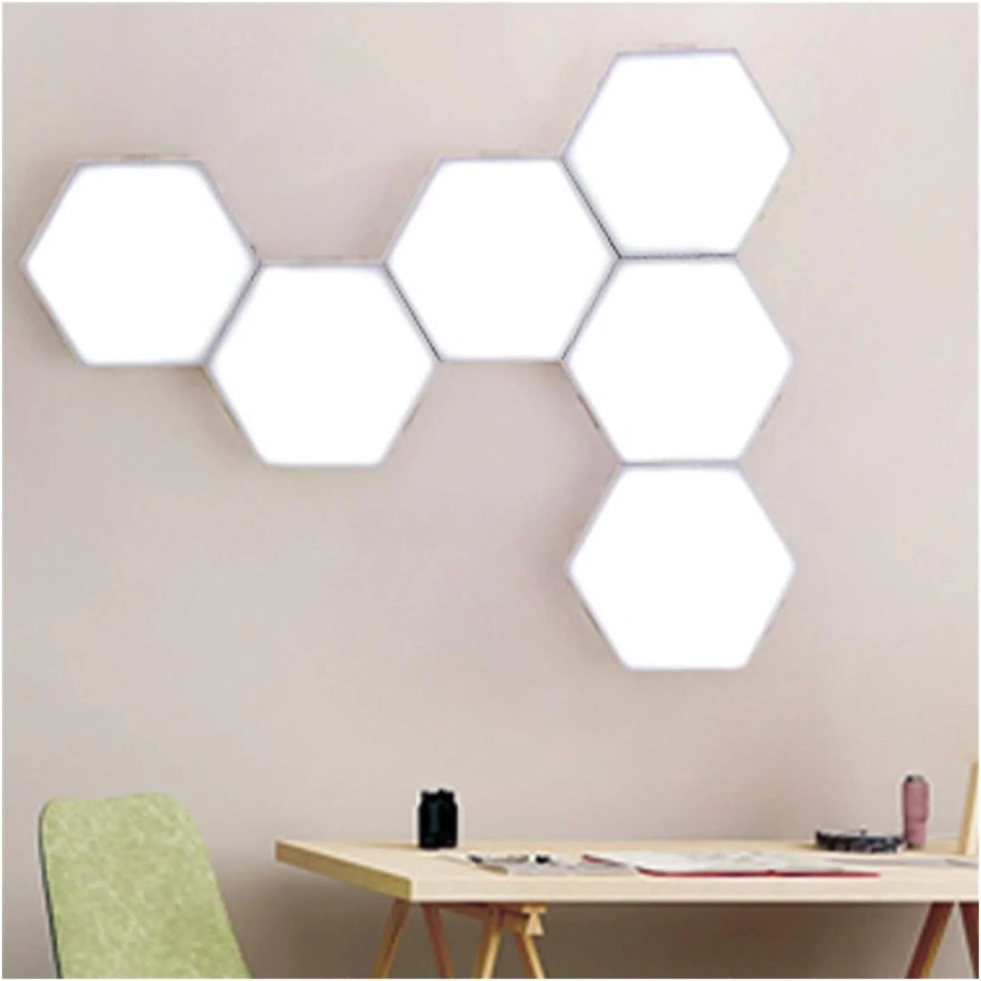 مصباح حائط LED يعمل باللمس بتصميم خلية النحل – 5 لوحات إضاءة عصرية قابلة للتخصيص