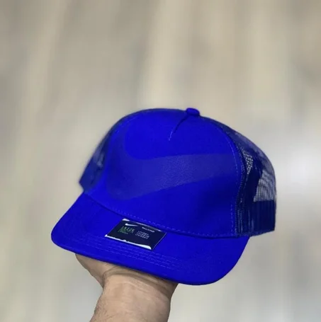 الأزرق الملكي لي غيهنيك هاد الصيف! 💙🧢