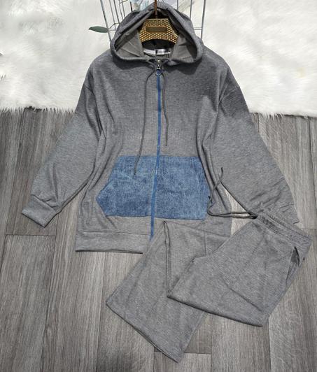 طقم رياضي بقطعتين مع جيوب جانبية