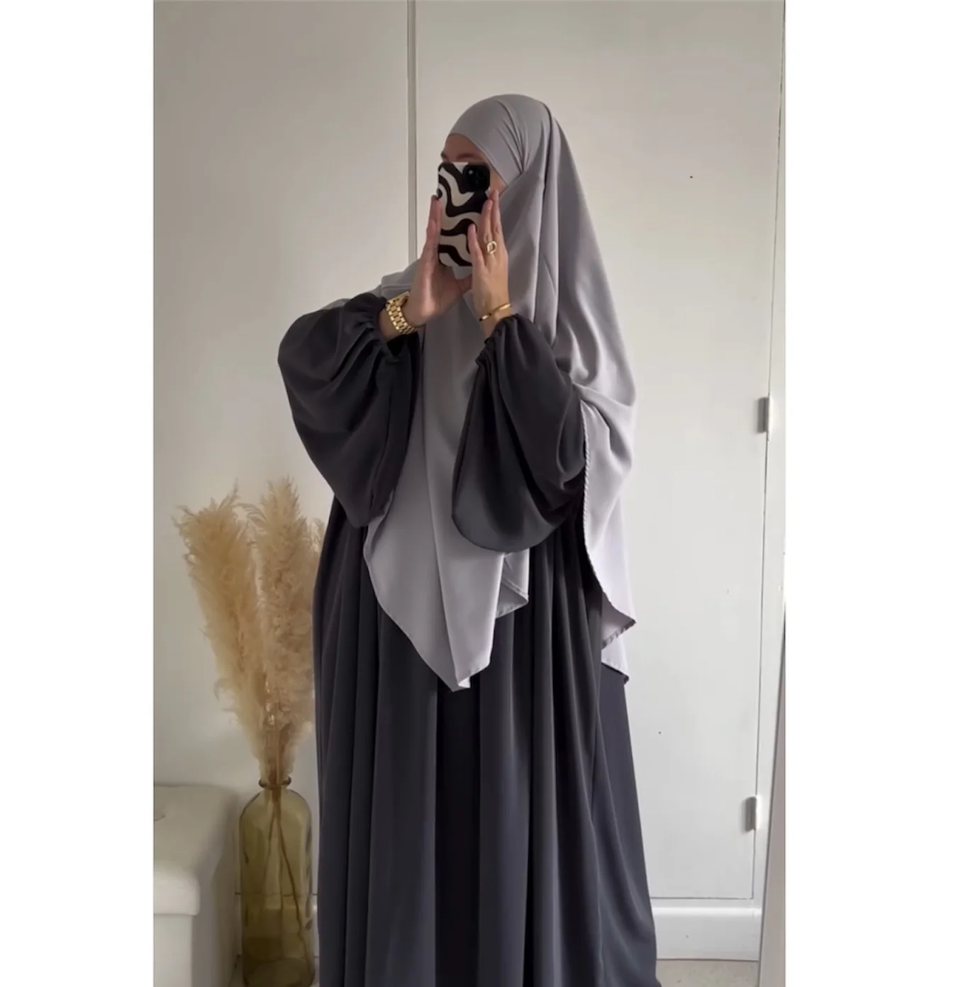 طقم ألماس ( الأسود مع الرمادي ).                ⭐⭐⭐⭐⭐