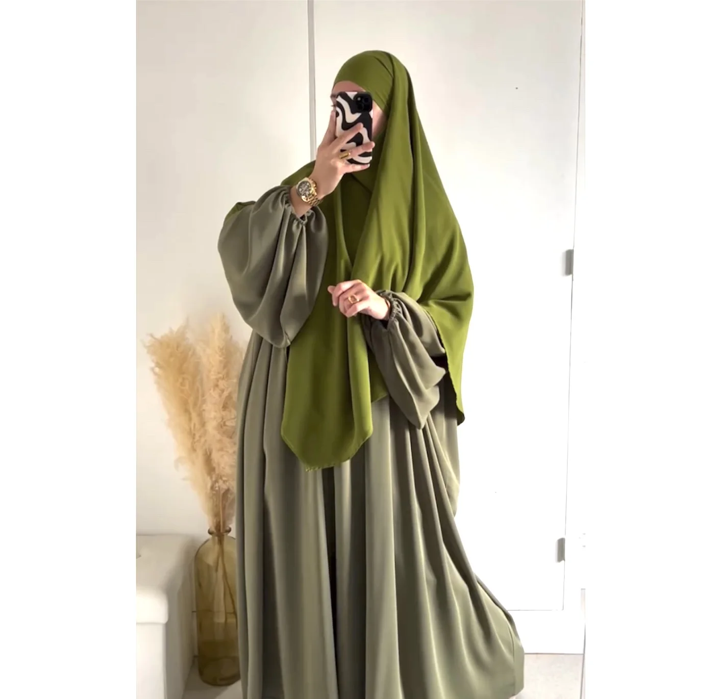 طقم ألماس ( زيتي مع أخضر )                ⭐⭐⭐⭐⭐