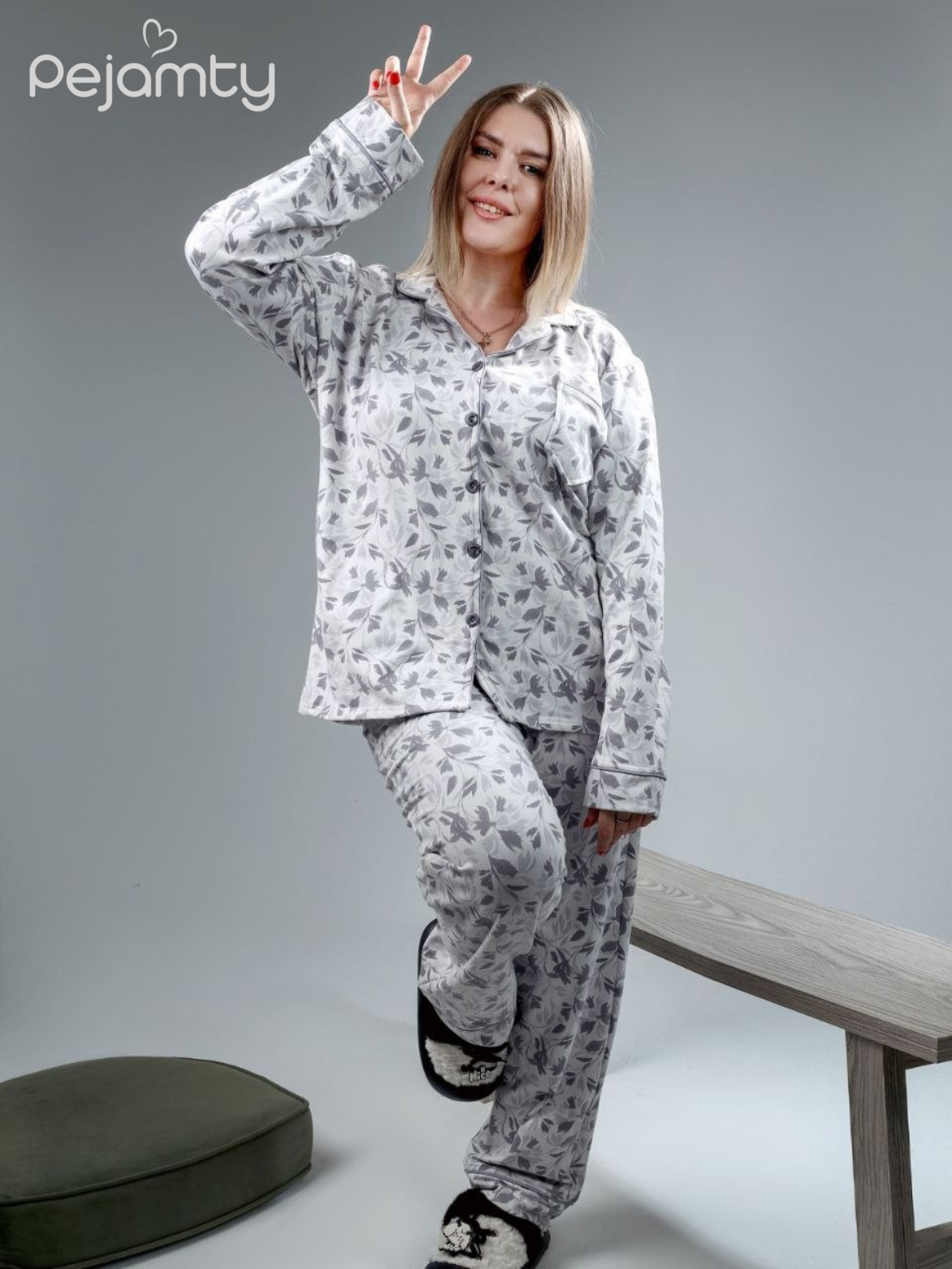 Pyjama Hiver Femme Classique Boutonné - Motif Feuilles Élégant (Disponible Gris & Rose)