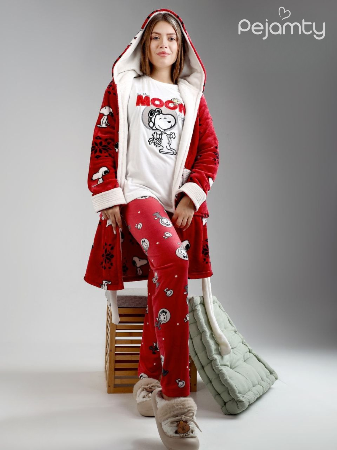 Pyjama  Confort et Élégance, Idéal pour l’Hiver et le Printemps