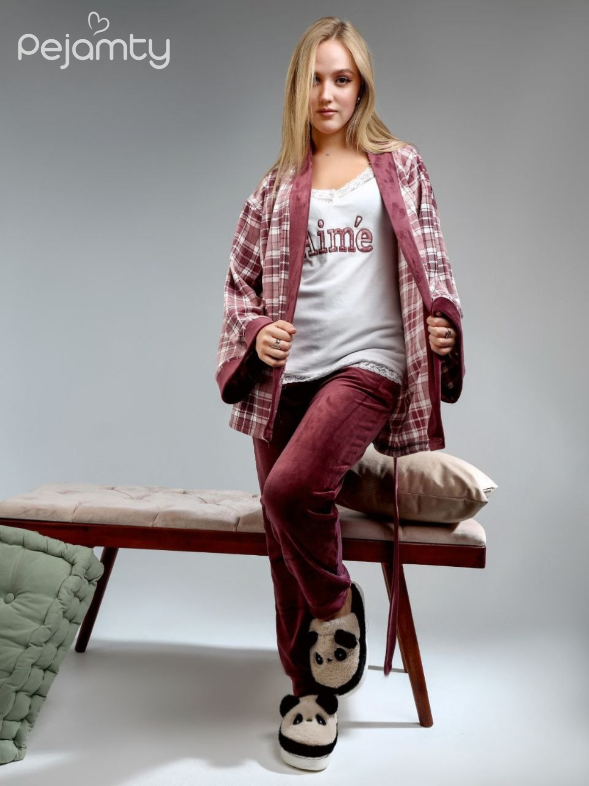 Pyjama Femme Élégant avec Robe de Chambre