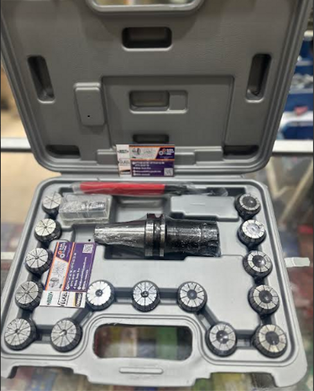 COFFRET PORTE PINCE BT40-ER32-100L 15PCS