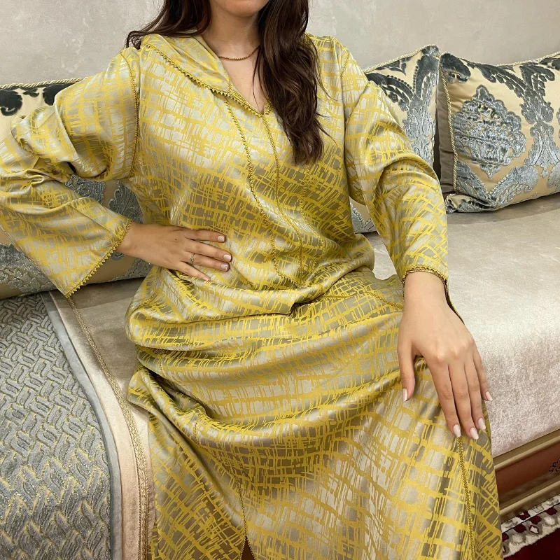 جلابة من قطعة واحدة كمخة موطارد