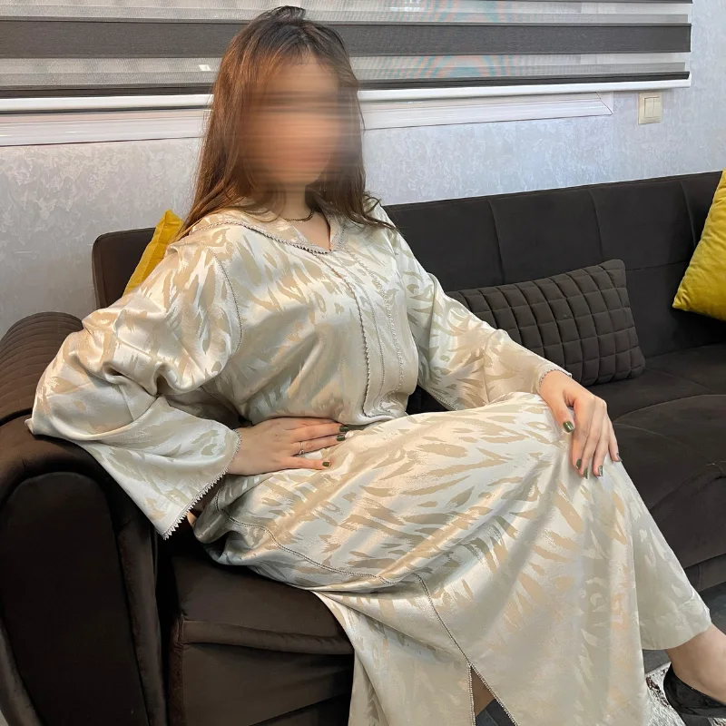 الكمخة: ثوب الملوك والأميرات/جلابة من قطعة واحدة BEIGE