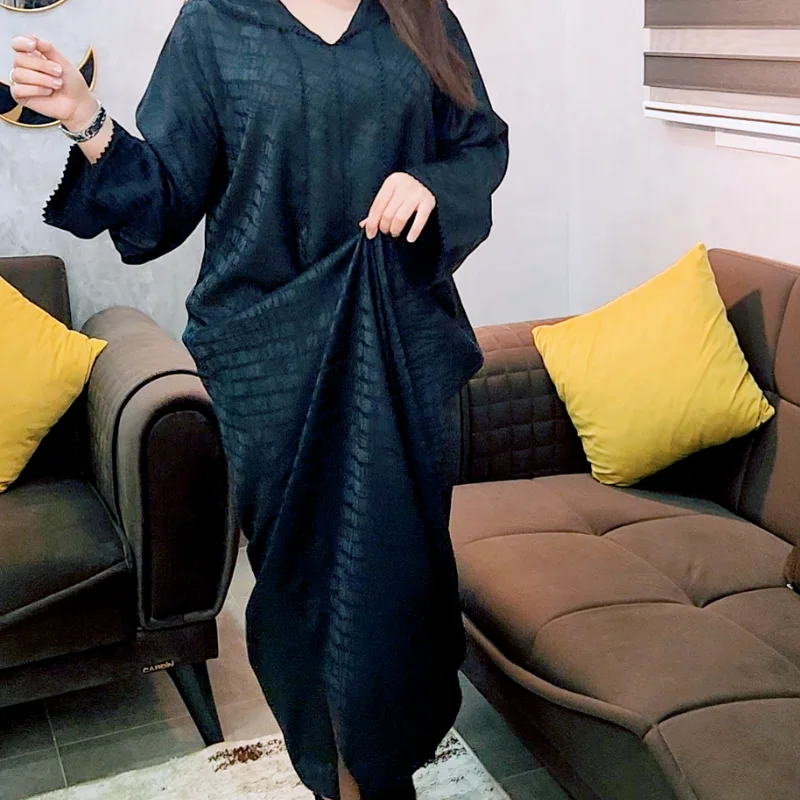 NOIR جلابة من قطعة واحدة كمخة