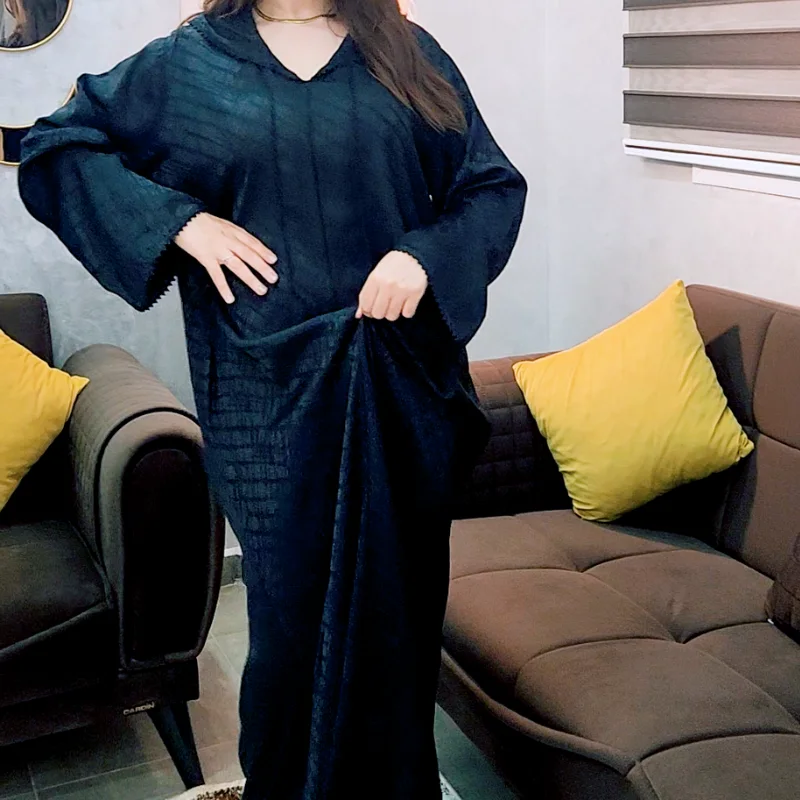 NOIR جلابة من قطعة واحدة كمخة