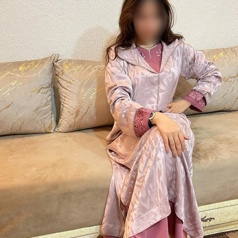 الكمخة: ثوب الملوك والأميرات/جلابة من قطعتين CASHER