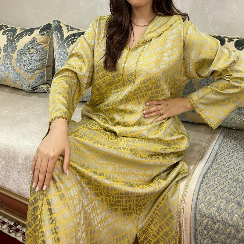 جلابة من قطعة واحدة كمخة موطارد