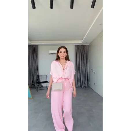 Set  Fiona