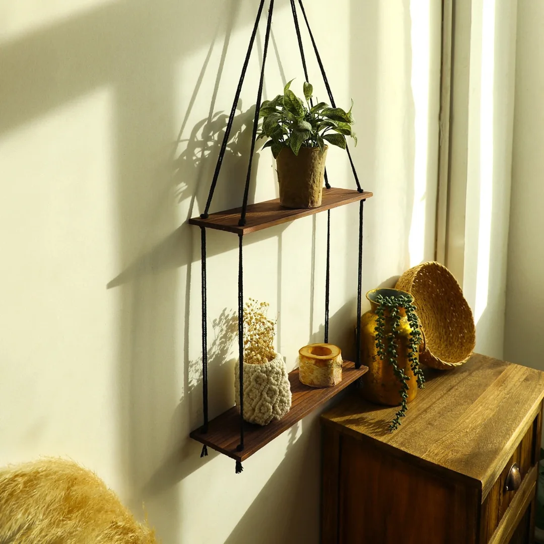 رفوف خشبية معلقة - لمسة مميزة لديكورك