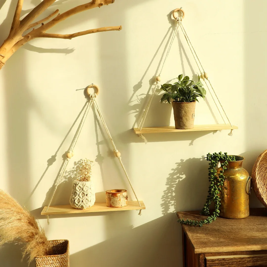 رفوف خشبية معلقة - لمسة مميزة لديكورك