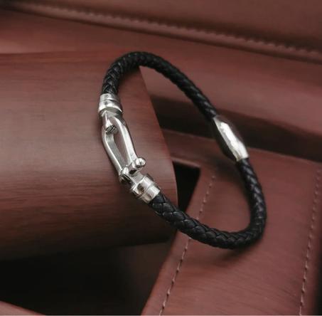 Bracelet Simili Cuir - Motif Et Fermoir Acier Inoxydable
