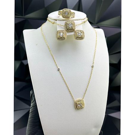 Ensemble Acier Inoxydable  - Élégance et Modernité