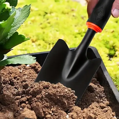 معدات البستنة