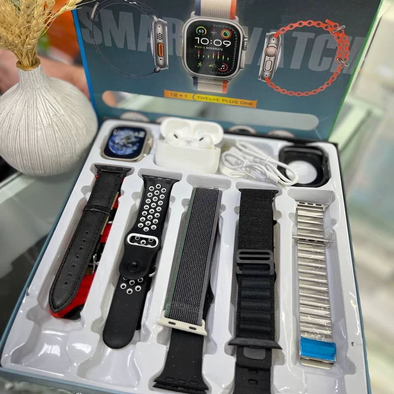 ساعة ذكية Smart Watch Ultra 2 (12+1) مع سماعات EarPods