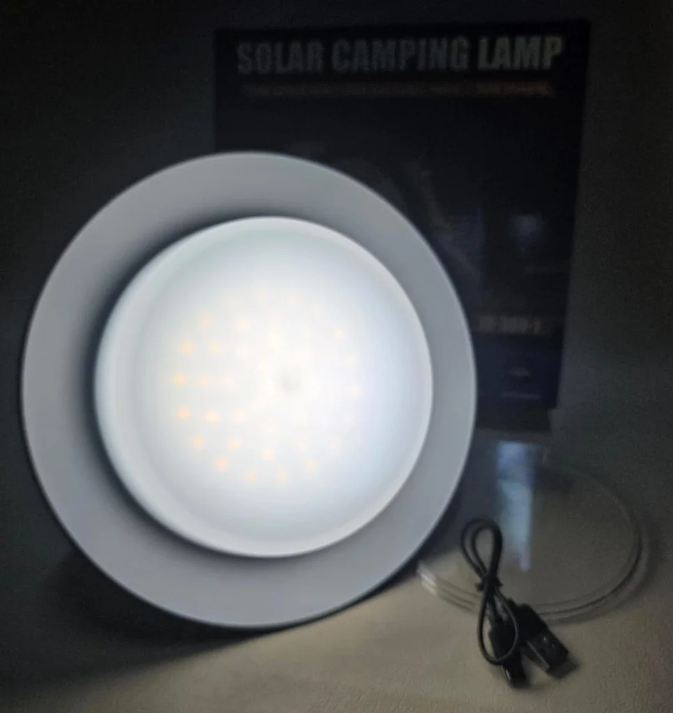 مصباح التخييم LED SMILING SAHRK LY8309، 5 أوضاع إضاءة ملونة، يعمل بالطاقة الشمسية، قابل لإعادة الشحن عبر منفذ USB-C، مقاوم للماء، .
