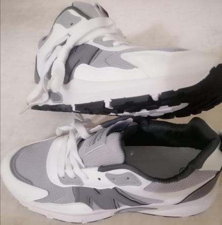 أحذية شبابية من النوع M