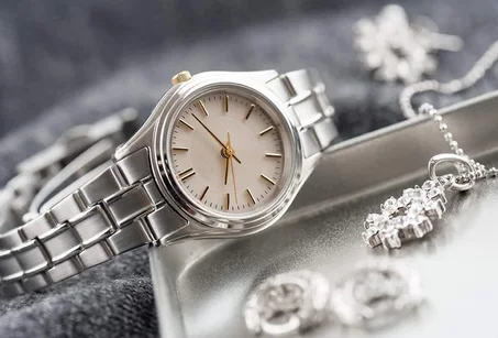 الساعات النسائية