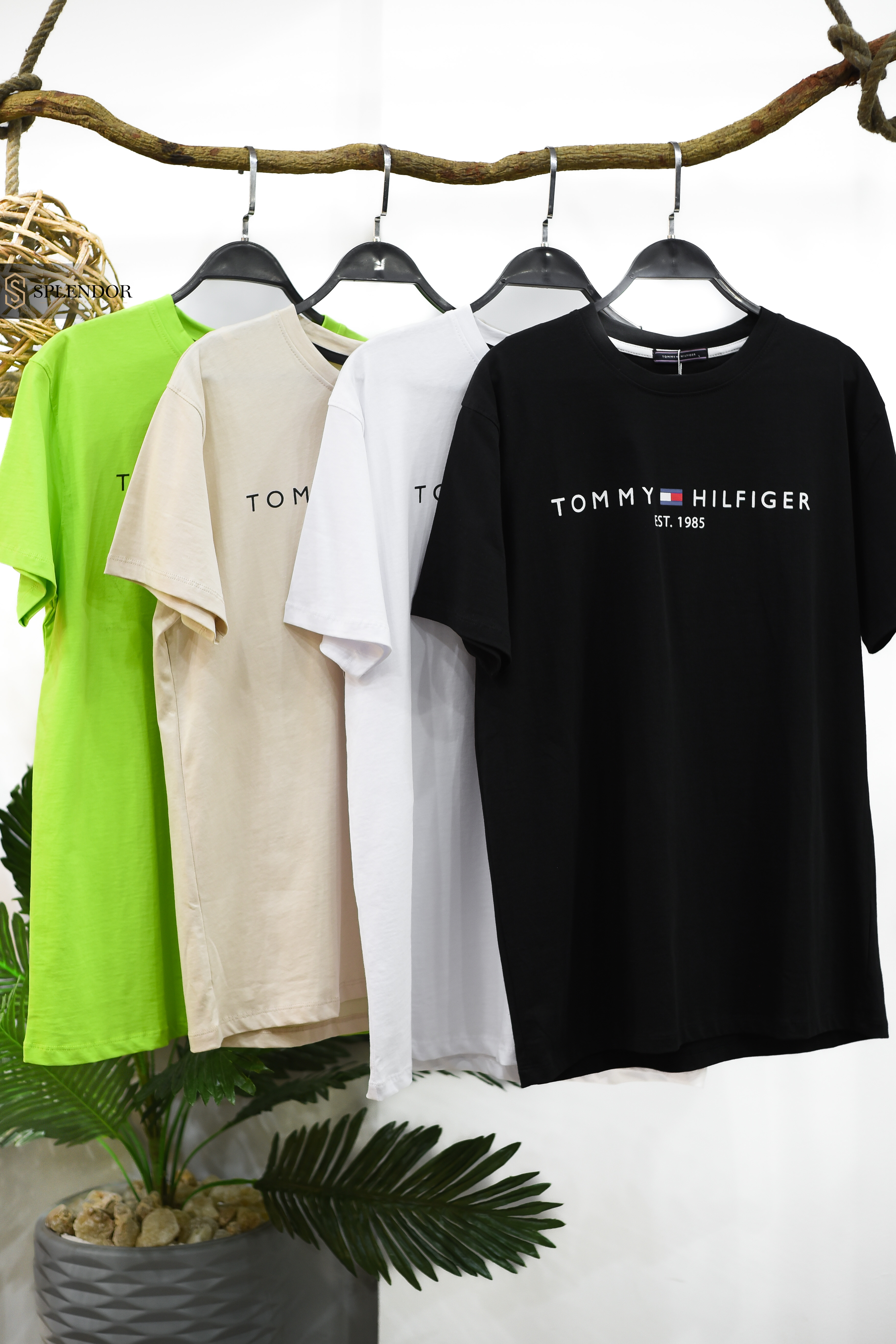 t-shirt (TOMMY) بخامه صيفيه مريحه