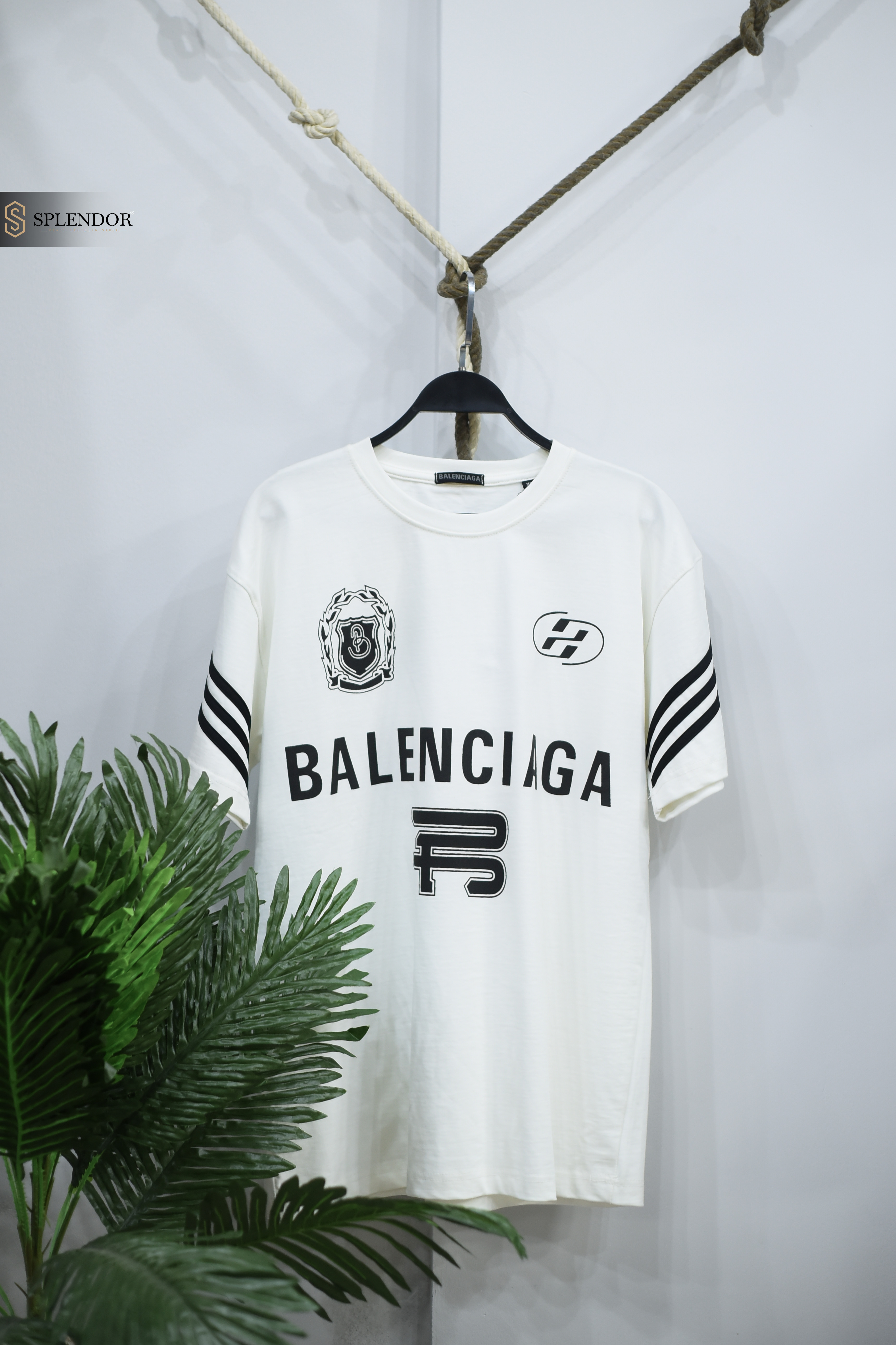 بخامه صيفيه مريحه( T-SHIRT (BALENCIAGA