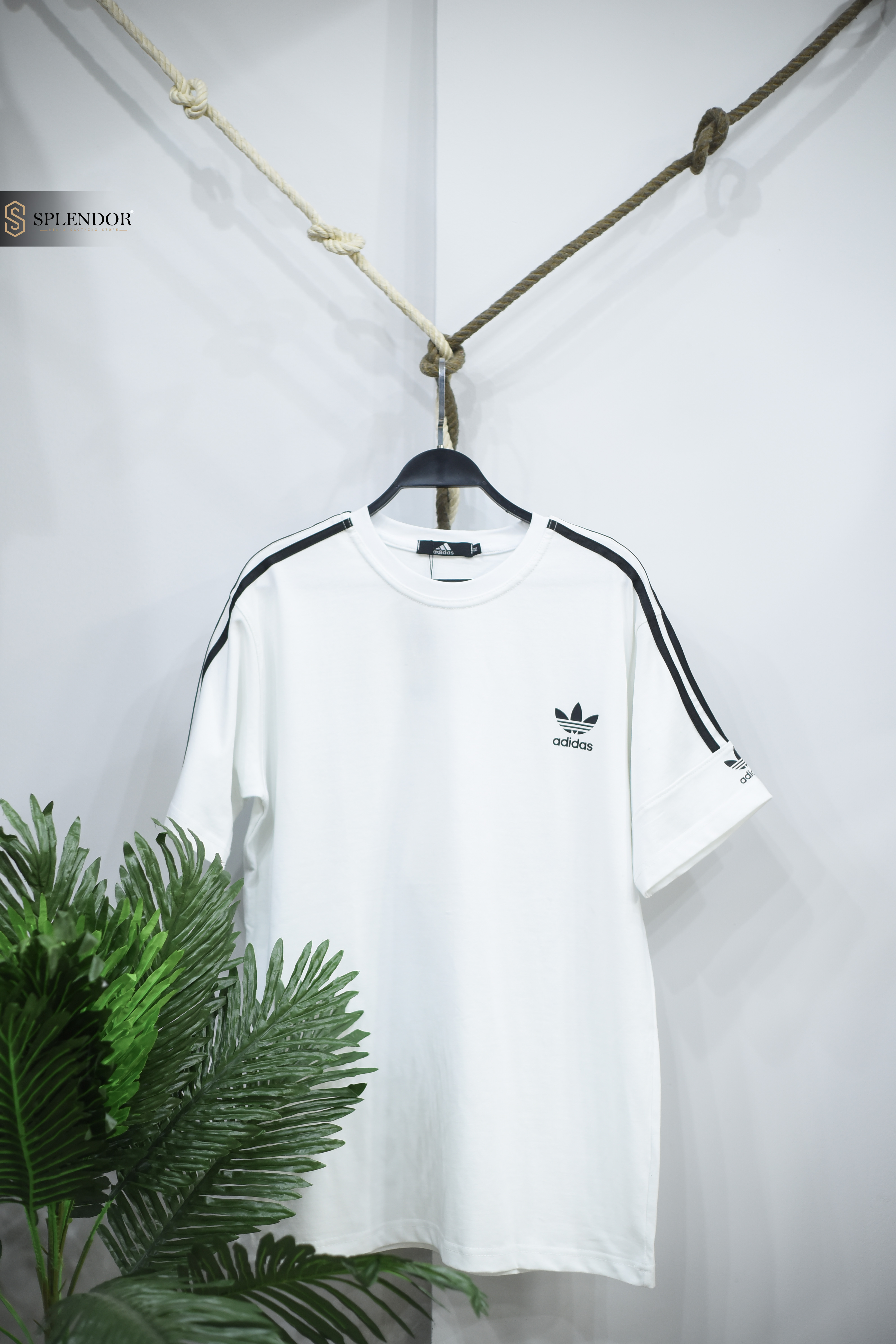 T-SHIRT (ADIDAS) بخامه صيفيه مريحه