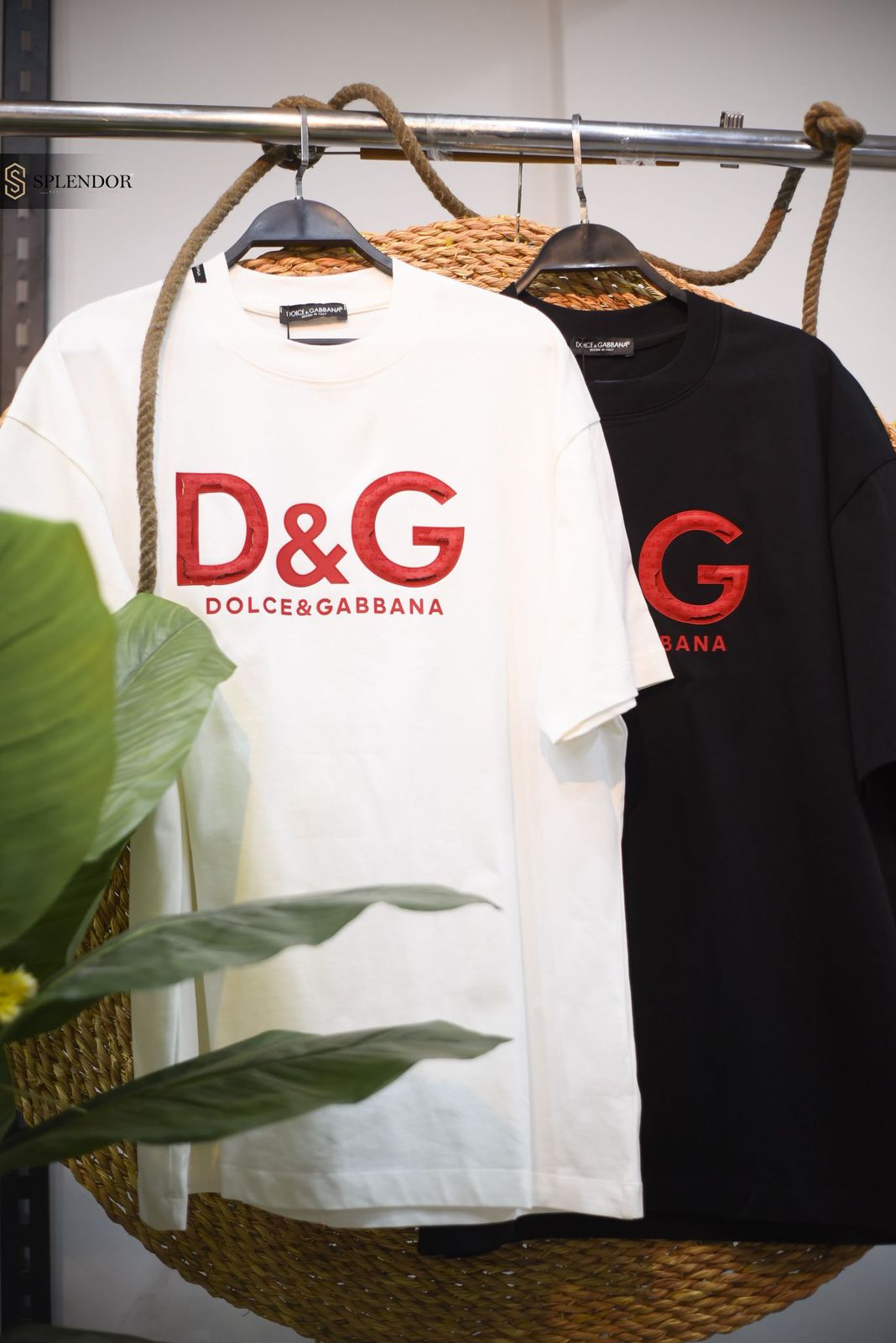 T-SHIRT (D&G) بخامه صيفيه مريحه