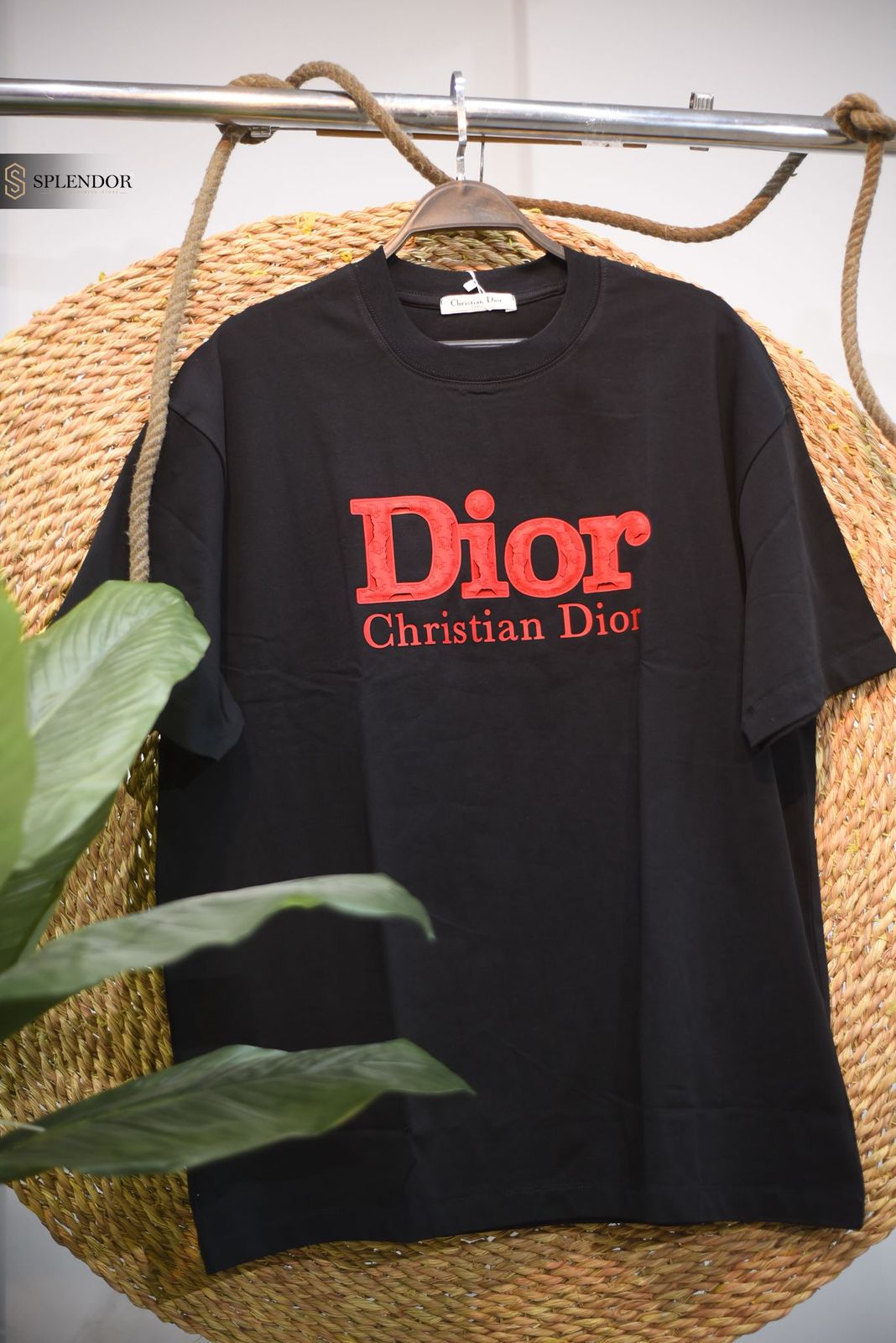 t-shirt(Dior) بخامه صيفيه مريحه
