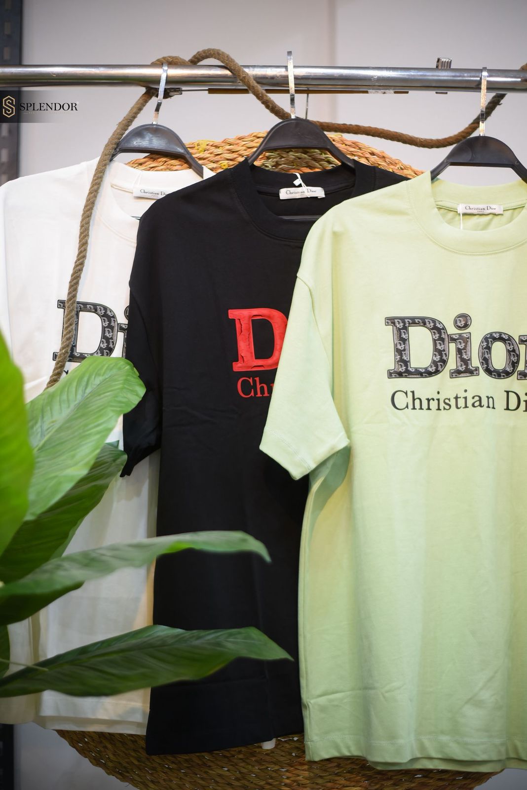 t-shirt(Dior) بخامه صيفيه مريحه