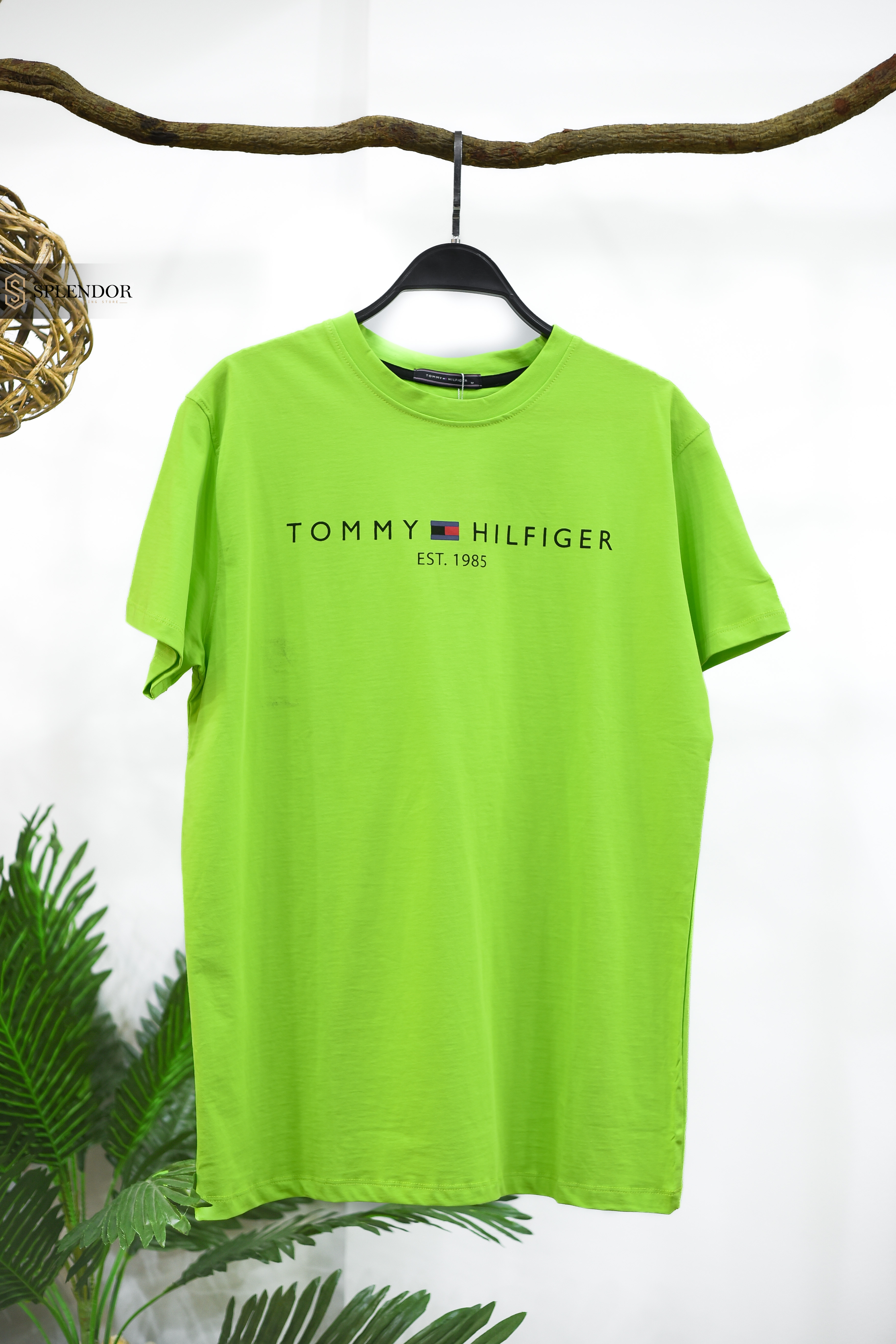 t-shirt (TOMMY) بخامه صيفيه مريحه