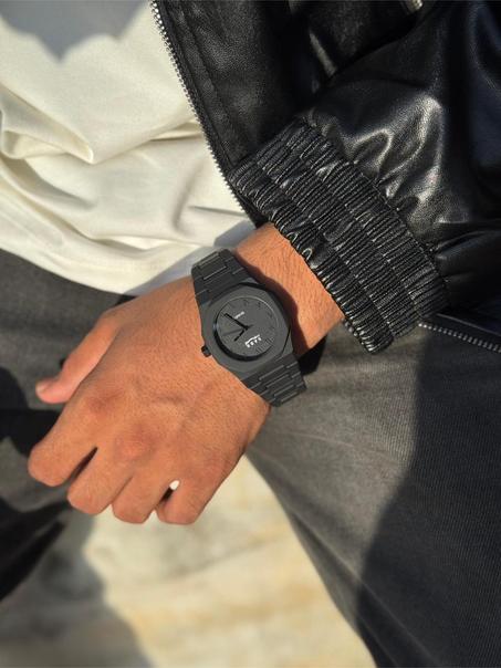 ساعة Arabic black انيقة للرجال