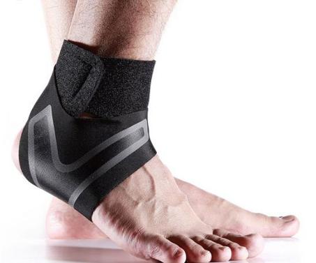 دعامات الكاحل