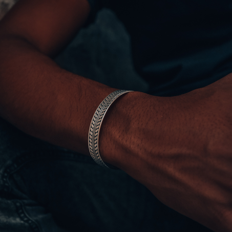 BANGLE SILVER BRACELET