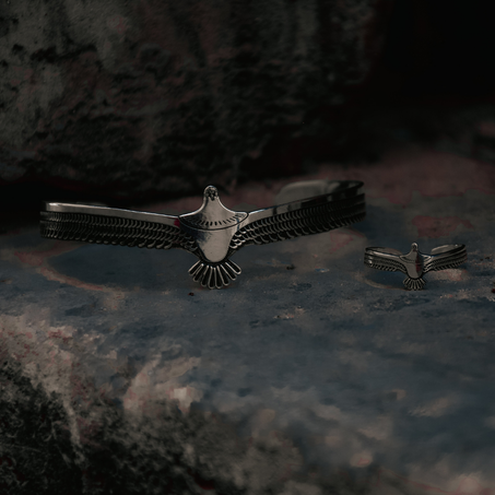 SILVER RING WITH EAGLE DESIGN 🦅