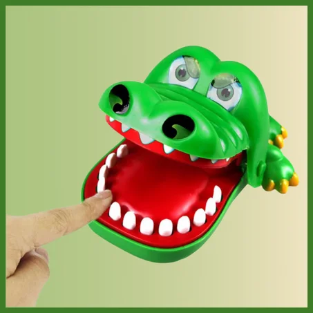 لعبت اسنان التمساح