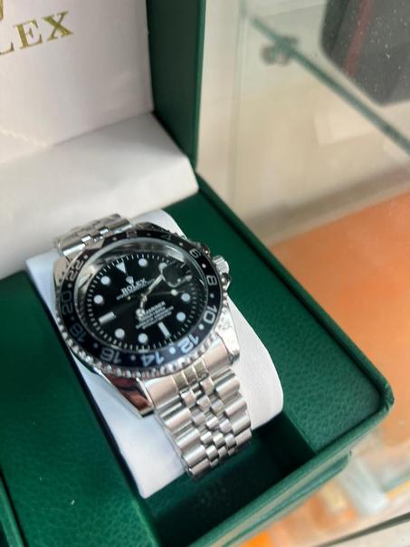 ساعة رولكس فاخرة – تصميم أنيق وجودة عالية